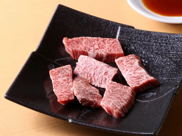 噛み応えがありつつも柔らかく、芳醇な旨味を堪能『特選和牛 (数量限定) 和牛ハラミ』